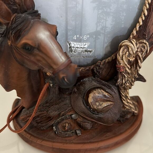 HORSESHOE PHOTO FRAME. - Picture 4 of 5